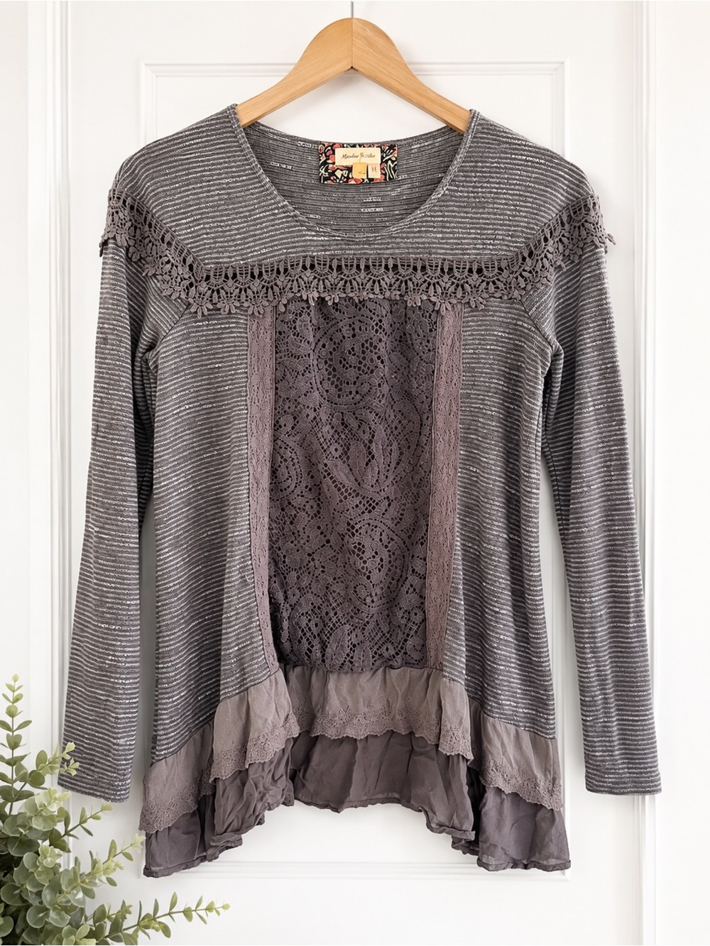 Anthropologie Meadow Rue Gray Lace Crochet Boho Tunic Top Long Sleeve Size L